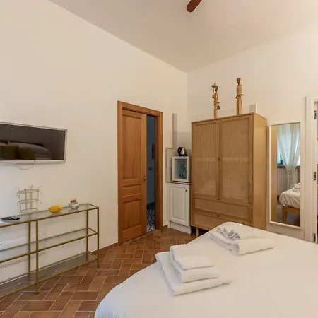 Dorothee 3* Capri