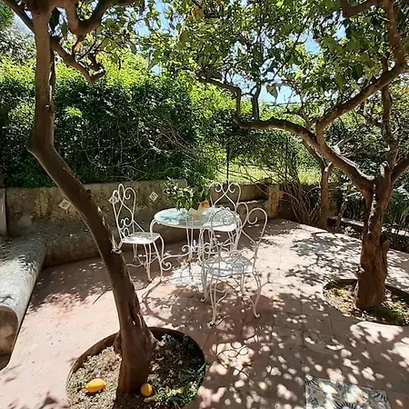 Dorothee Guest house *